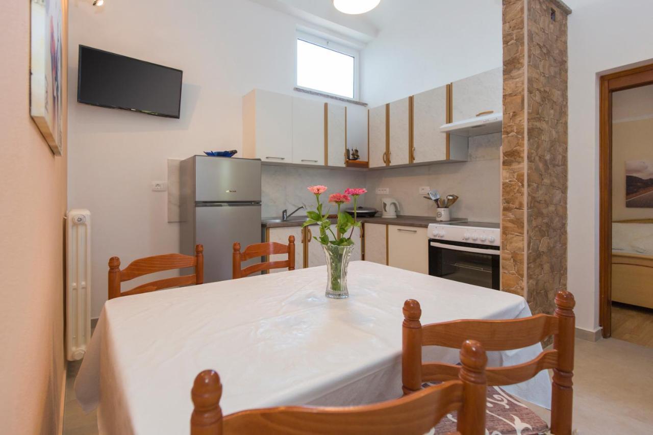 Apartman Ana Labin  Bagian luar foto