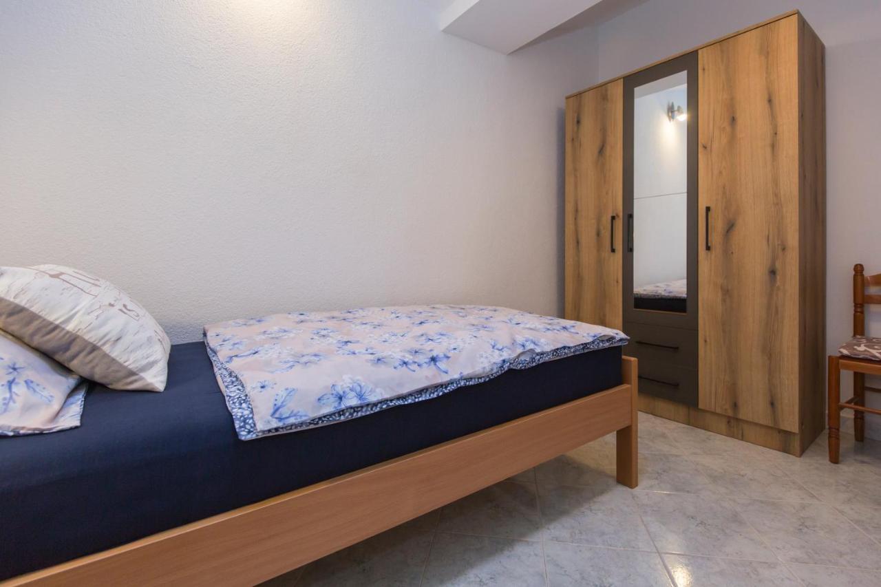Apartman Ana Labin  Bagian luar foto
