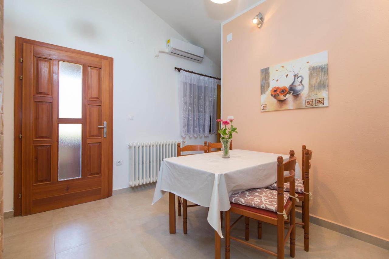 Apartman Ana Labin  Bagian luar foto