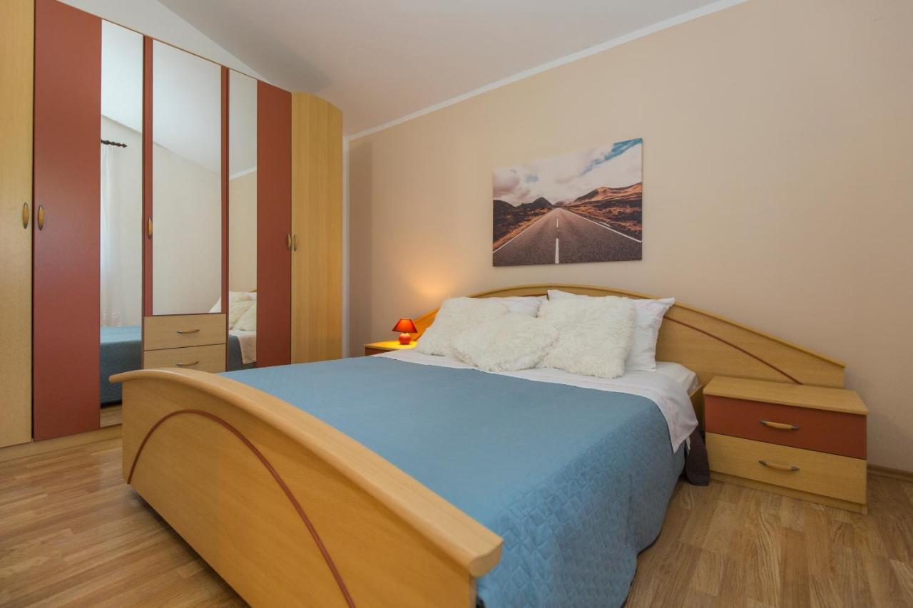 Apartman Ana Labin  Bagian luar foto
