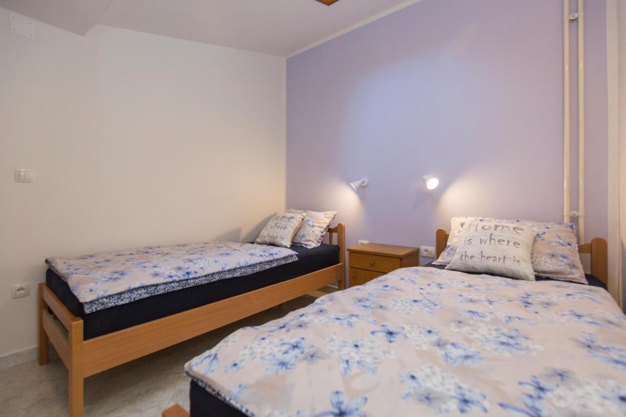 Apartman Ana Labin  Bagian luar foto