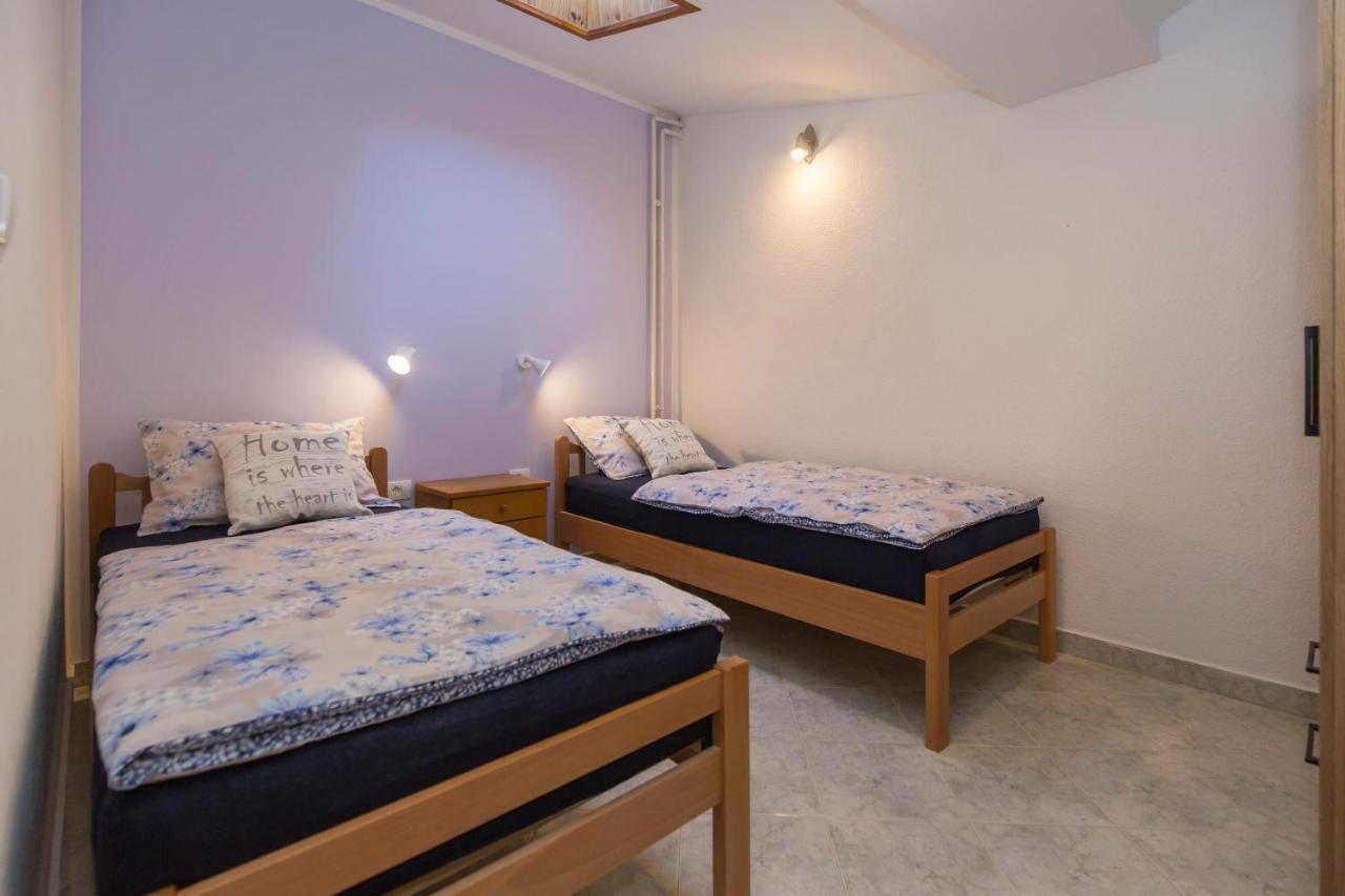 Apartman Ana Labin  Bagian luar foto