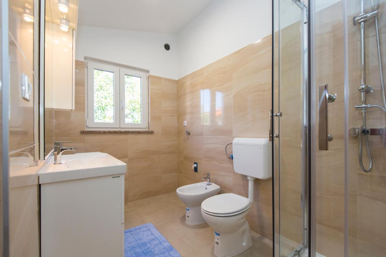 Apartman Ana Labin  Bagian luar foto